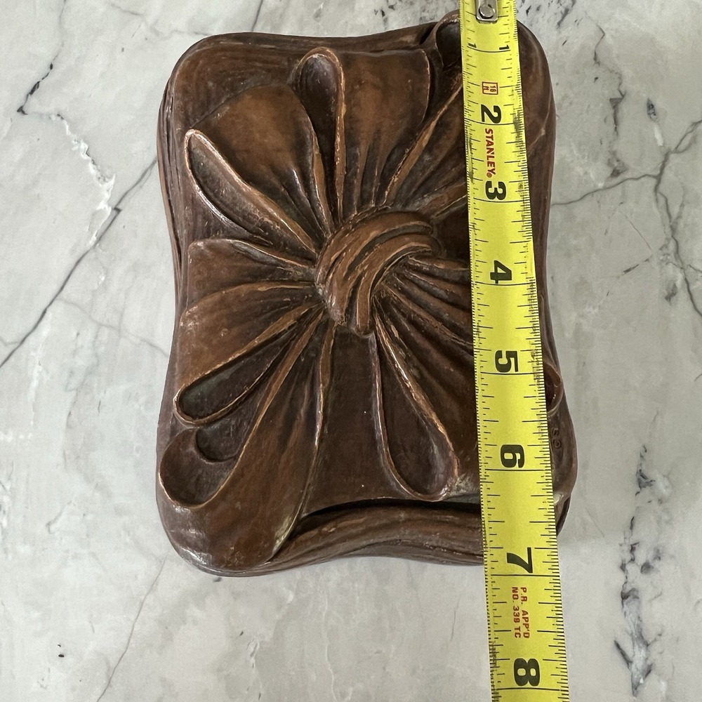 Vintage Syroco Present Bow Faux Wood Carved Storage Souvenir Jewelry Candy‎ Box - Picture 5 of 7